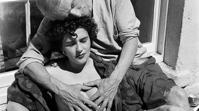 Leonora-Carrington-with-Max-Ernst-1937-Photo-Credits-Lee-Miller