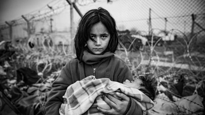 Szymon-Barylski_Fleeing-Death_01